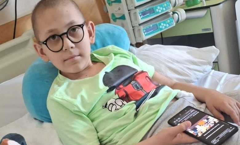 marc,-un-baietel-care-a-supravietuit-cancerului,-isi-lanseaza-ghidul-de-„alchimizare-a-fricii”-scris-alaturi-de-jurnalista-maria-dorina-matis