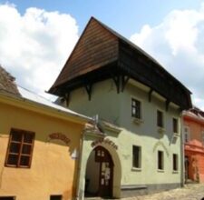 cel-mai-vechi-hostel-privat-pentru-tineret-din-romania-isi-inchide-portile-dupa-25-de-ani-de-activitate
