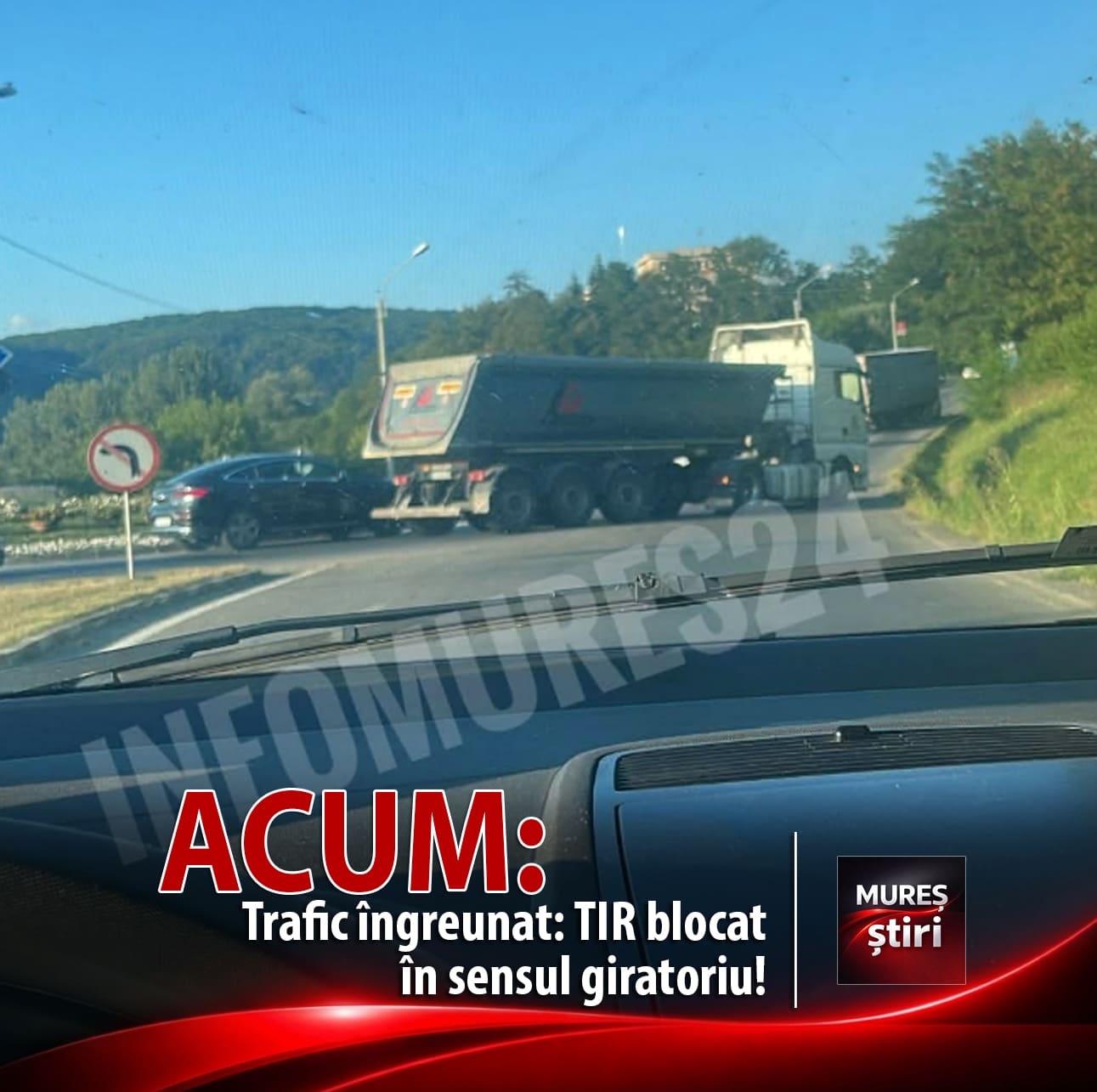 acum!-trafic-ingreunat-la-intrarea-in-sighisoara:-un-tir-blocat-in-sensul-giratoriu!