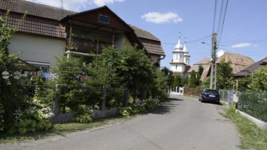 balul-de-pe-ulitele-din-iernuteni-va-reinvia-spiritul-satului-transilvanean-pe-asfaltul-din-reghin