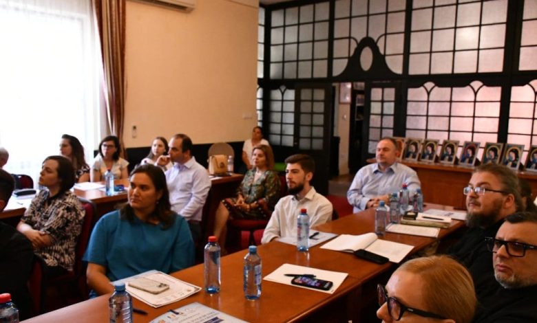 conferinta-dedicata-impactului-scolii-de-vara-asupra-familiei-crestine,-desfasurata-la-biblioteca-judeteana-mures