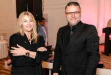ceas-personalizat-pentru-nadia-comaneci-cu-primul-10-olimpic,-creat-de-un-artizan-independent-de-ceasuri-mecanice