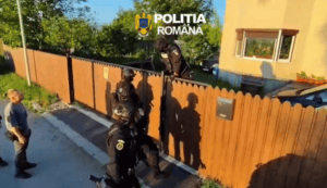 6-tineri-brasoveni,-trimisi-in-judecata-pentru-fascism