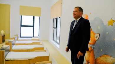 cseke-attila:-consilierii-pot-ramane-angajati-in-administratie