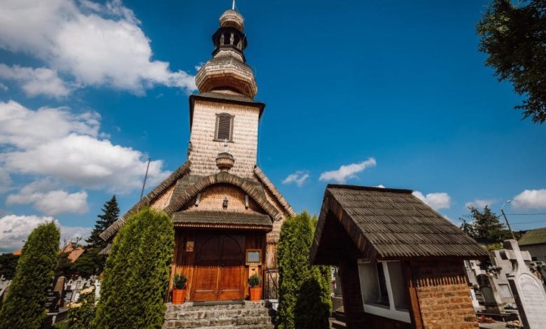 biserica-de-lemn-din-targu-mures-–-o-poveste-de-credinta,-arta-si-memorie