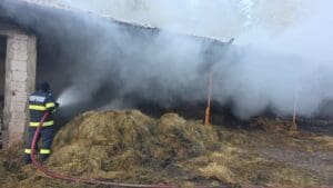 incendiu-la-un-fanar-din-comuna-subcetate