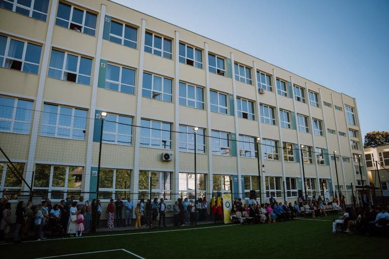 gimnaziul-”friedrich-schiller”-din-targu-mures,-renovat