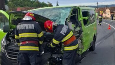 impact-intre-un-autoturism-si-o-autoutilitara,-in-saschiz