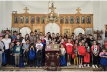 300-de-ghiozdane-cu-rechizite,-oferite-copiilor-din-familii-cu-venituri-reduse-din-mures