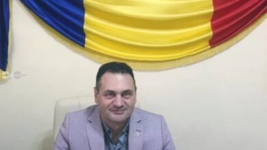 cursuri-de-”perfectionare”-pentru-functionarii-primariei-solovastru-la-cap-aurora;-niciuna-din-cele-172-de-firme-de-profil-din-mures-nu-organiza-loco-cursurile-dorite