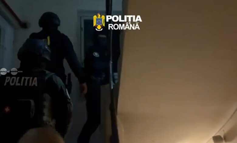 barbat-de-69-de-ani,-retinut-dupa-perchezitiile-pentru-inselaciuni-cu-pachete-turistice