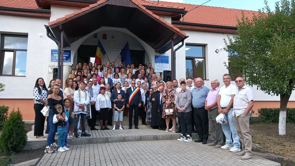 comuna-craiesti,-in-haine-de-sarbatoare