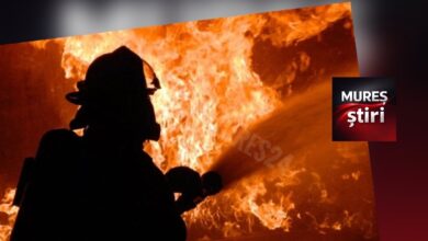 incendiu-puternic-la-o-casa-de-locuit-din-localitatea-deda:-un-tanar-a-suferit-arsuri-si-a-fost-transportat-la-spital!