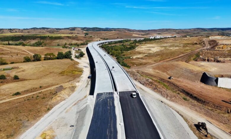 din-decembrie-s-ar-putea-circula-neintrerupt-pe-a3-intre-poarta-salajului-si-targu-mures