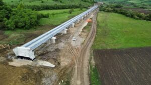 calea-ferata-brasov-sighisoara-va-fi-complet-electrificata