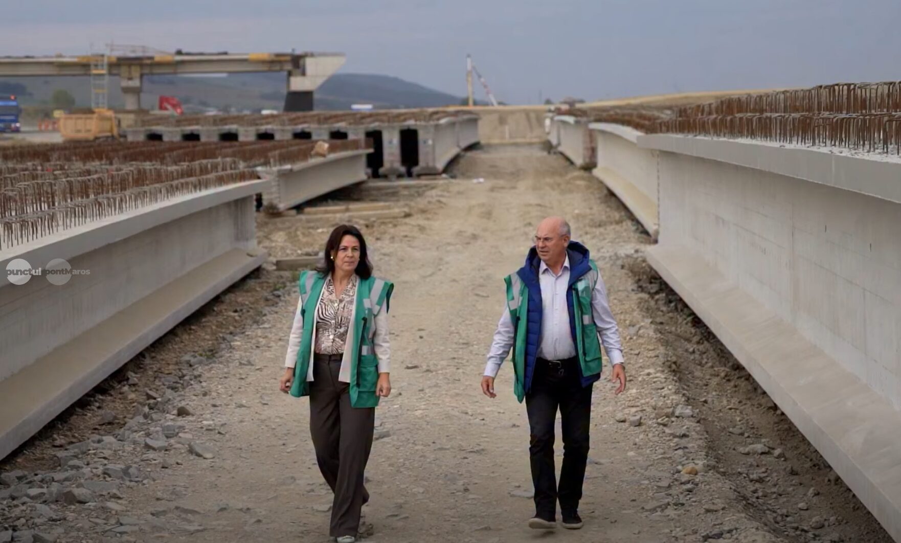 peste-65%-grad-de-executie-si-primii-6-km-asfaltati-din-autostrada-unirii,-a8-–-sectorul-targu-–-mures-–-miercurea-nirajului