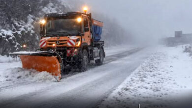 video-|-iarna-si-a-intrat-in-drepturi-pe-transfagarasan:-prima-ninsoare-abundenta-a-mobilizat-utilajele-de-la-drdp-brasov!