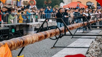 un-colac-secuiesc-de-25-de-metri-va-fi-preparat-la-festivalul-kurtoskalacs-de-la-sfantu-gheorghe