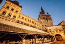 turnul-cu-ceas-din-sighisoara-–-simbolul-cetatii-medievale