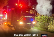 incendiu-violent-intr-o-gospodarie-din-comuna-beica-de-jos.-pompierii-reghineni-au-intervenit-la-miezul-noptii