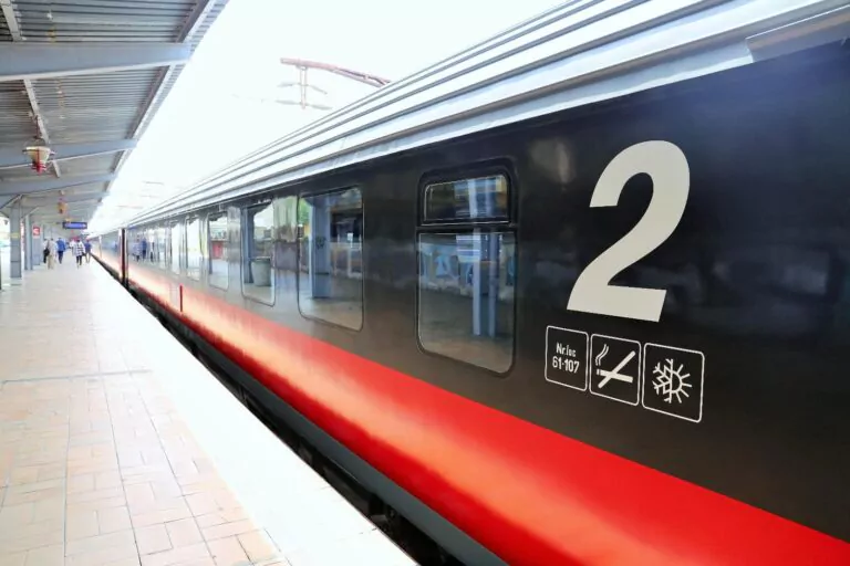 reducerea-de-90%-la-tren-pentru-studenti-–-actele-necesare-ca-sa-nu-platesti-bilet-intreg