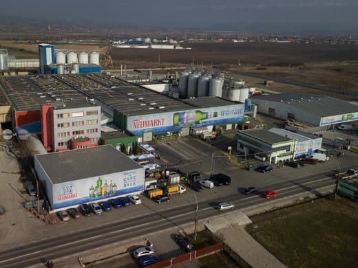 heineken-isi-extinde-proprietatea-industriala-din-mures.-compania-cumpara-o-hala-si-un-teren-langa-fabrica-din-ungheni