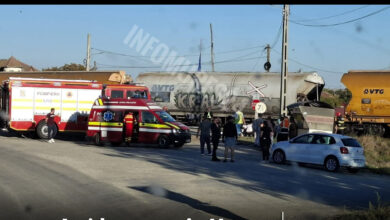 ultima-ora-|-accident-feroviar-grav-la-chetani:-un-autoturism,-lovit-in-plin-de-un-tren-marfar!