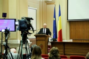 banca-nationala-a-anuntat-ca-rezervele-sale-valutare-au-scazut-la-sfarsitul-lunii-trecute-cu-aproape-5-miliarde-de-euro