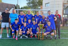 isu-mures,-vicecampioana-nationala-la-minifotbal-+40.-competitia-s-a-desfasurat-la-targu-mures