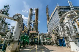 angajatii-azomures-se-pregatesc-pentru-pornirea-productiei-in-aprilie-anul-viitor