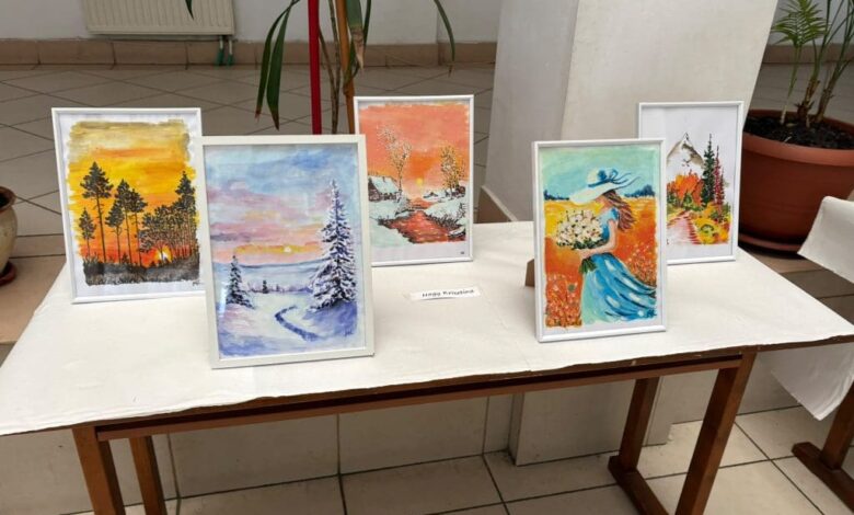 foto:-expozitia-„perle-ascunse”,-arta-creata-de-persoanele-cu-dizabilitati-din-targu-mures.-expozitia-mai-este-deschisa-pana-in-12-octombrie