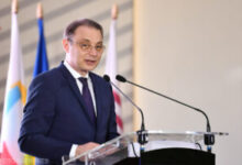 luca-niculescu,-secretar-de-stat-in-ministerul-afacerilor-externe,-este-nominalizarea-presedintelui-pentru-functia-de-premier