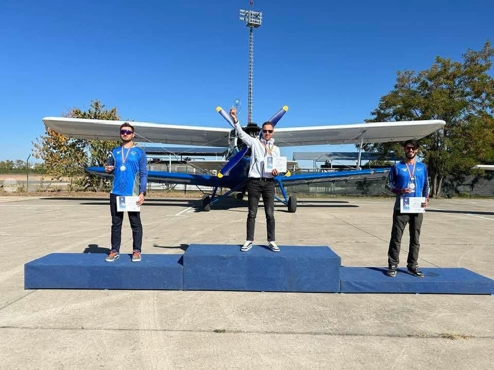 gabi-pop,-de-la-aeroclubul-„elie-carafoli”-targu-mures,-campion-national-pentru-a-patra-oara-la-precizia-aterizarii