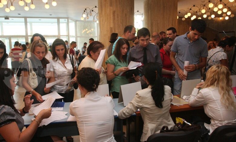 peste-500-de-locuri-de-munca-vacante-declarate-pentru-bursa-generala-a-locurilor-de-munca-pentru-absolventi