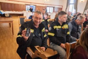 64-de-statii-radio-pentru-pompierii-voluntari-din-hargita,-in-cadrul-unui-sistem-de-comunicare-in-premiera-nationala