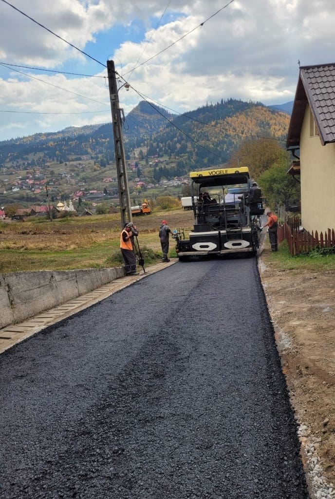 se-lucreaza-la-modernizarea-infrastructurii-rutiere-in-comuna-stanceni