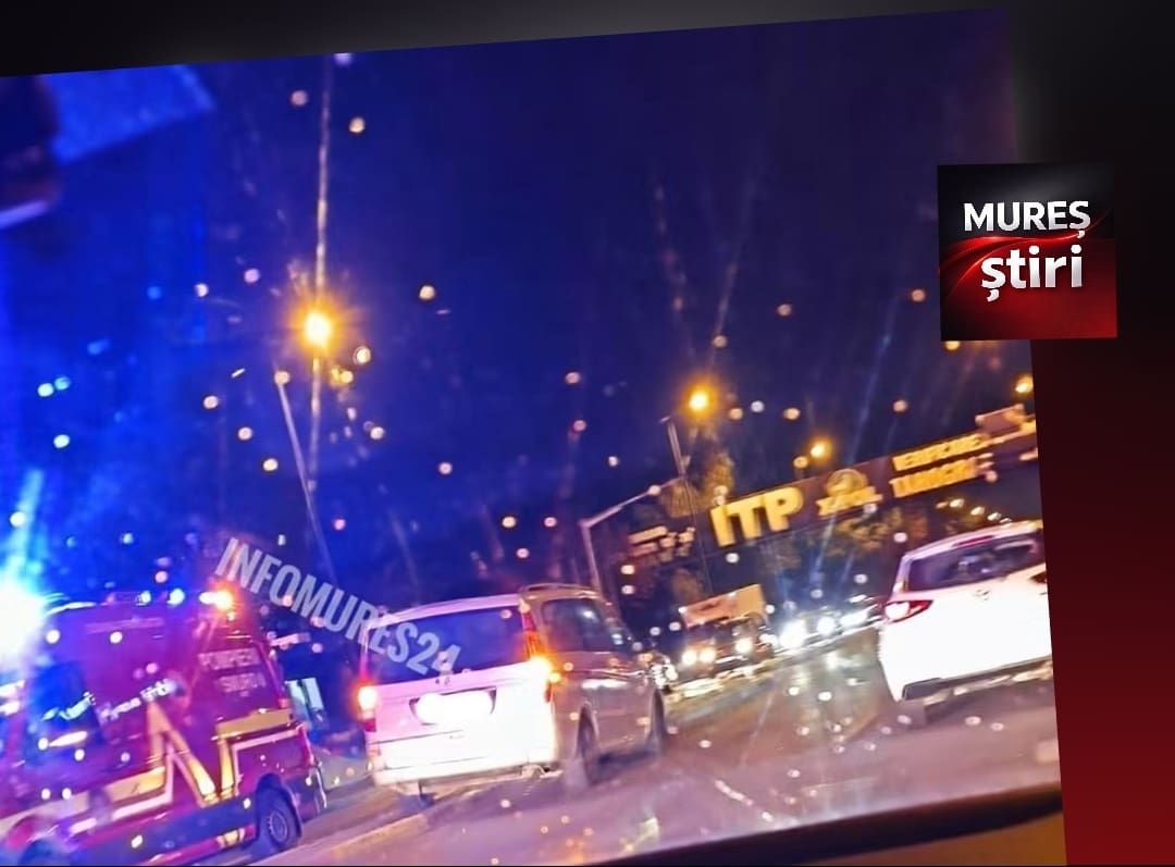 accident-pe-strada-gheorghe-doja-din-targu-mures:-un-autoturism-a-intrat-intr-un-stalp!