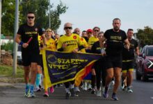 stafeta-veteranilor-invictus-ajunge-luni-la-targu-mures,-dupa-100-de-kilometri-de-alergare.-ceremonie-in-fata-primariei