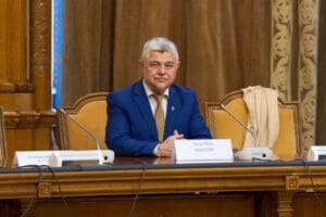 grupul-parlamentar-pace-–-intai-romania-ar-putea-sustine-un-cabinet-luca-niculescu