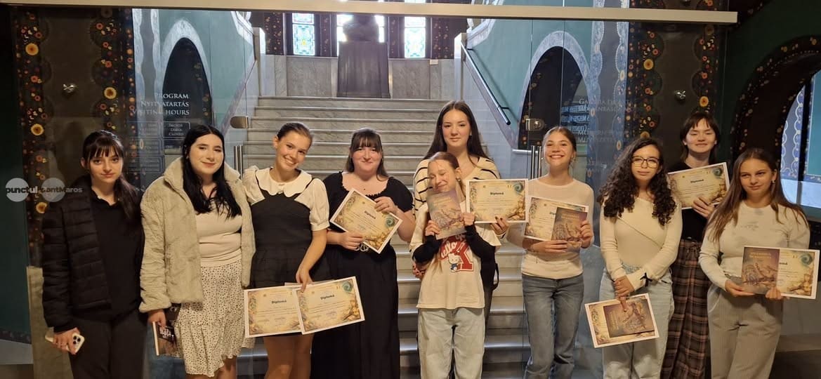 elevii-colegiului-national-de-arta-din-targu-mures,-premiati-la-concursul-judetean-„iesirea-de-sub-cuvant”