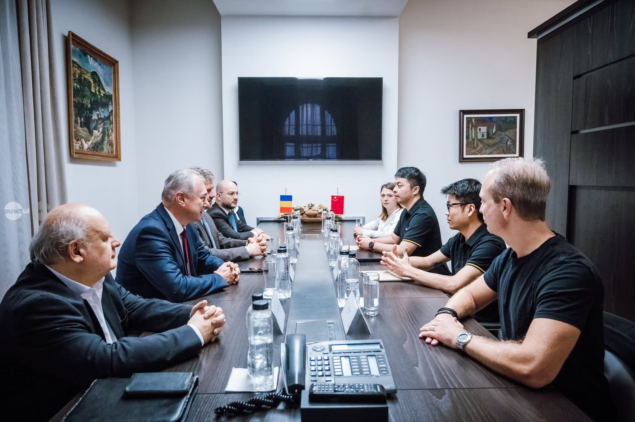 gigantul-chinez-unitree-robotics,-producator-de-roboti-umanoizi,-analizeaza-oportunitati-de-investitii-in-judetul-mures