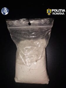 doua-persoane,-de-24-si-27-de-ani,-cercetate-de-politistii-mureseni-pentru-trafic-de-droguri