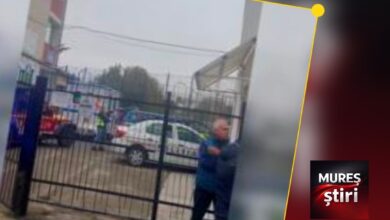 violenta-in-scoala-|-atacul-de-la-bistrita:-o-profesoara-si-un-elev,-raniti-de-un-minor-cu-tendinte-de-radicalizare.-tinta-reala-era-un-alt-copil,-de-alta-religie!